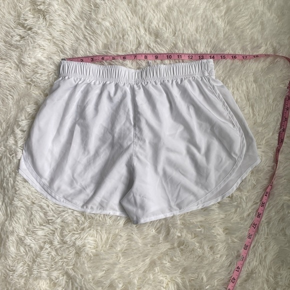Nike Dri-Fit White Shorts.  Size Medium. - Picture 6 of 6